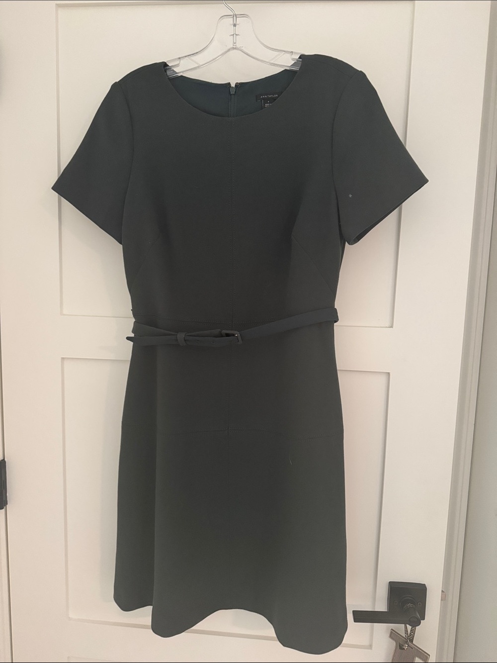 Classic dark green Short-Sleeve Belted Dress